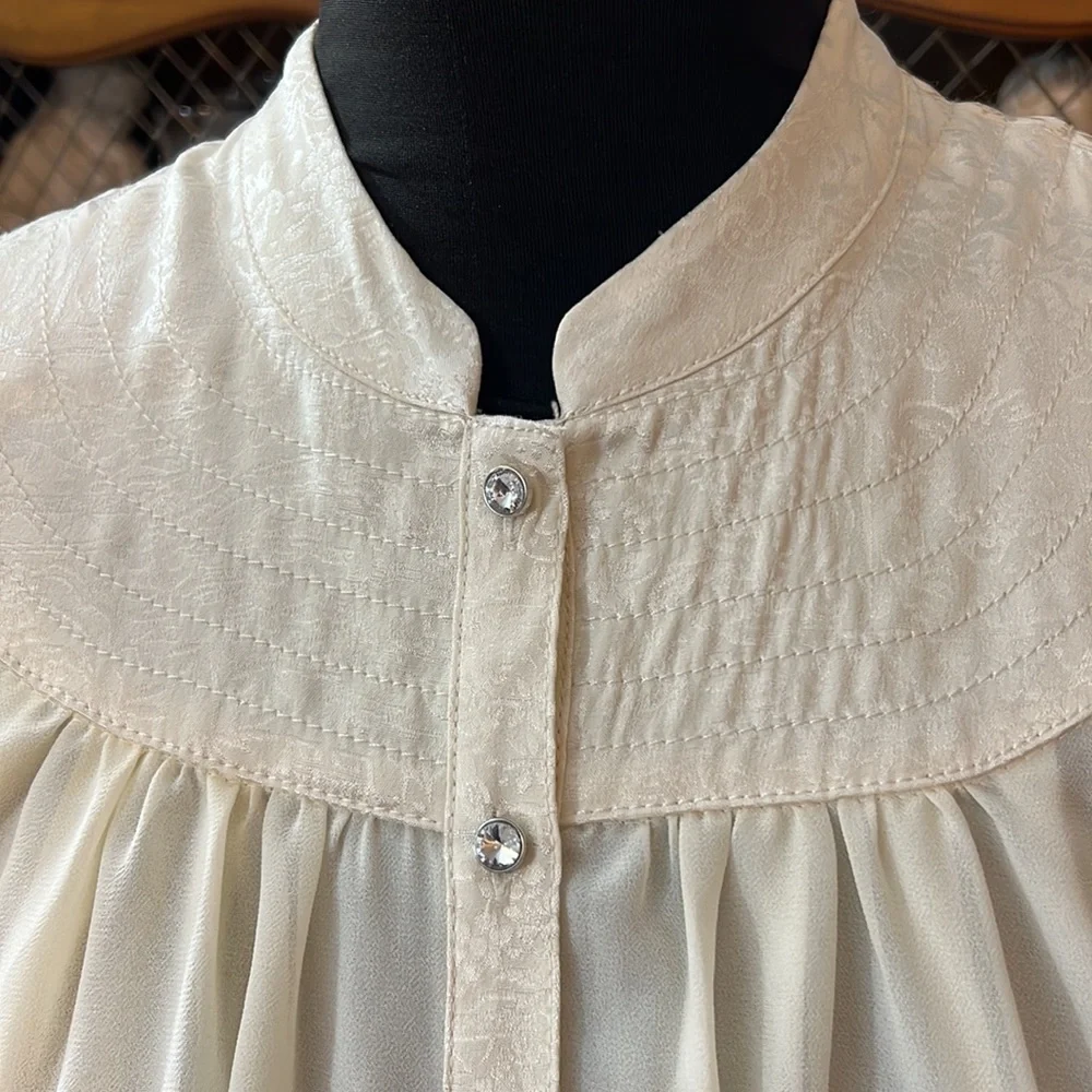 Anthropologie collar cream nwt